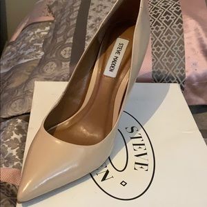 Steve Madden heel